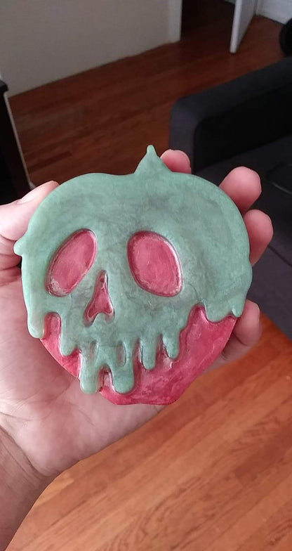 Poison Apple Soap – Enchanting Handmade Soap with a Sweet & Spooky Scent