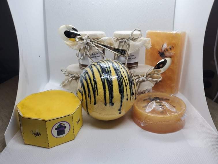 Honeybee Collection – Organic Honey-Infused Skincare & Bath Essentials